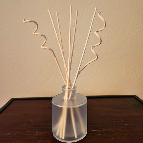 6.0 oz. frosted glass reed diffuser 